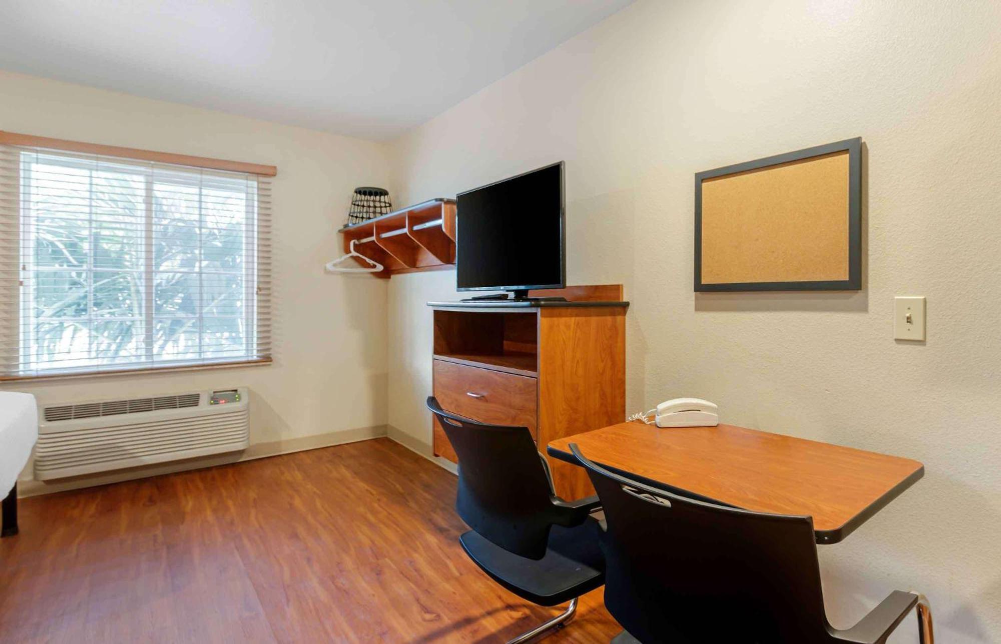 Extended Stay America Select Suites - Fort Lauderdale - Airport - West Davie Extérieur photo